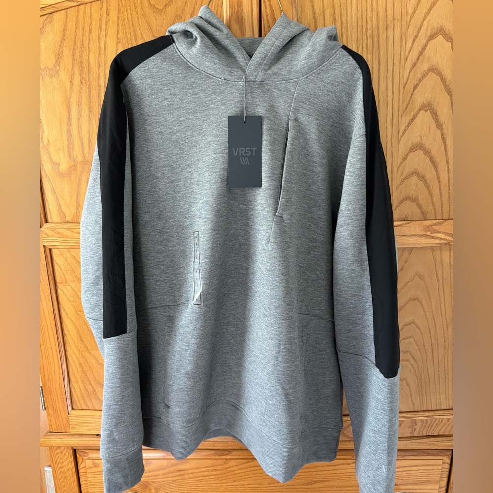 Men’s VRST Pinnacle Hoodie